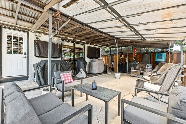 9740 Ash Creek Drive, Dallas, TX 75228