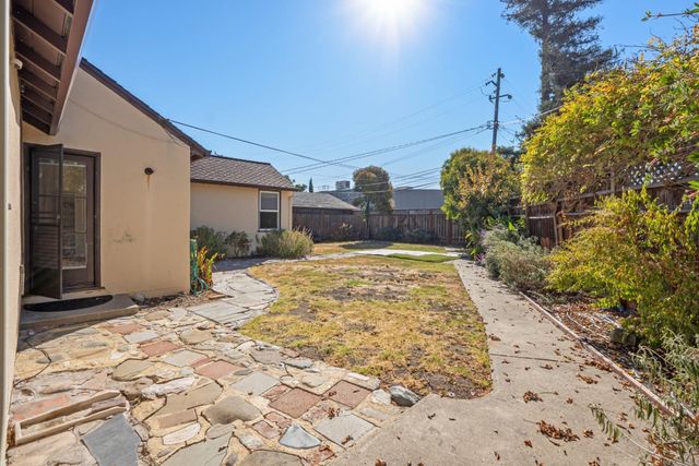 1712 Anamor Street, Redwood City, CA 94061