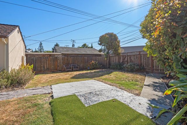 1712 Anamor Street, Redwood City, CA 94061