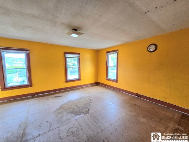 102 Wellsville Street, Bolivar, NY 14715