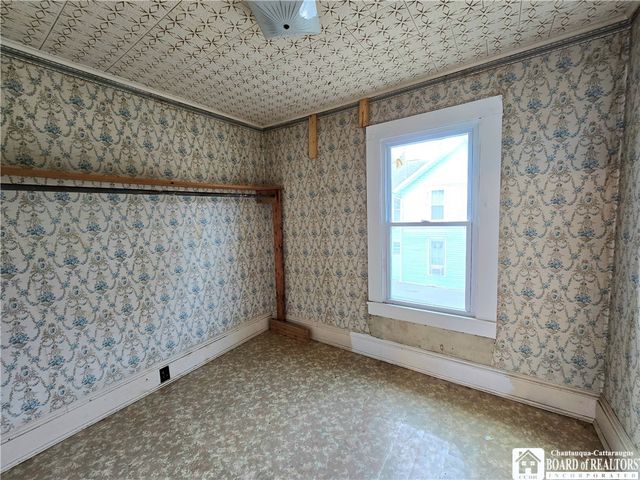 102 Wellsville Street, Bolivar, NY 14715