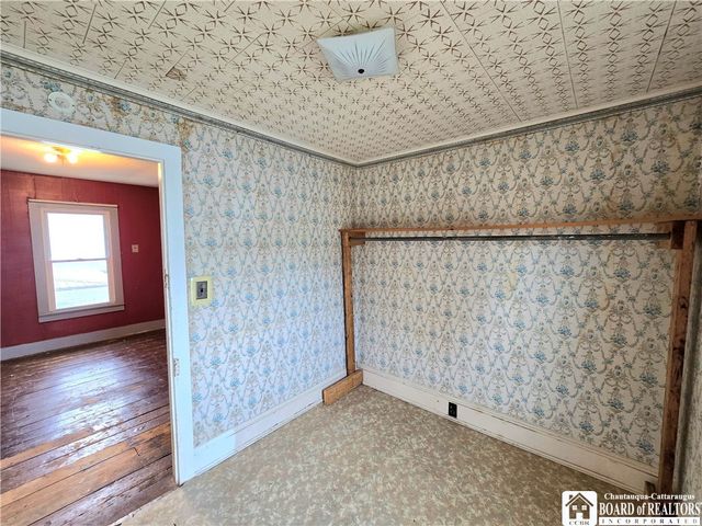 102 Wellsville Street, Bolivar, NY 14715