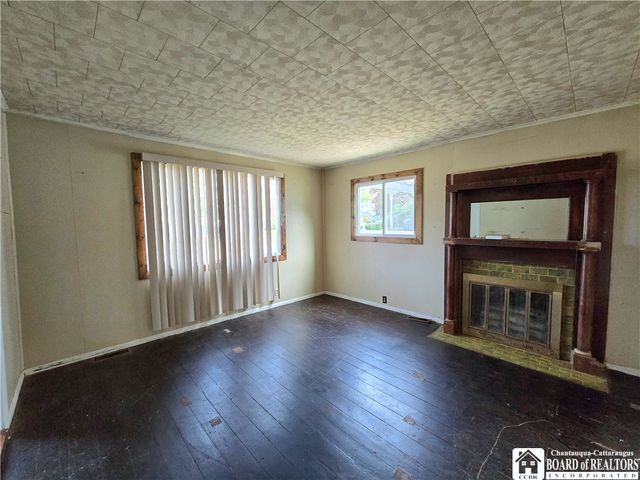 102 Wellsville Street, Bolivar, NY 14715