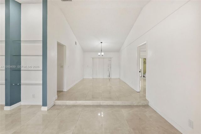 10823 NW 7th St, Coral Springs, FL 33071