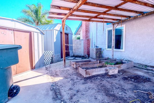 1355 N Orange Avenue, Ontario, CA 91764