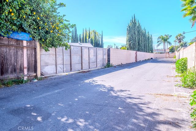 1355 N Orange Avenue, Ontario, CA 91764