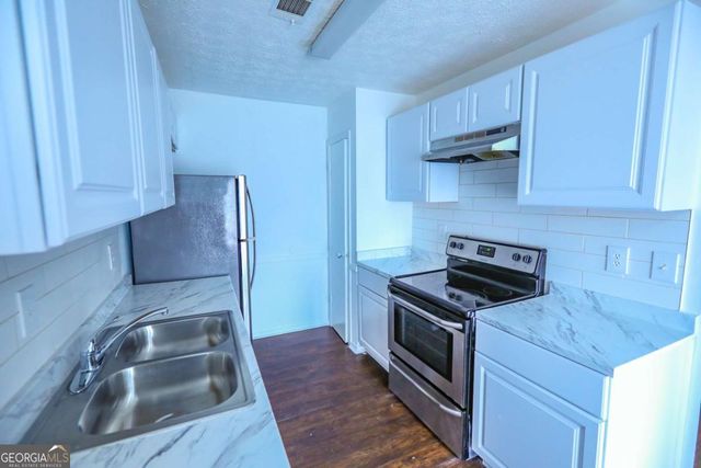 1967 Singer Way, Lithonia, GA 30058