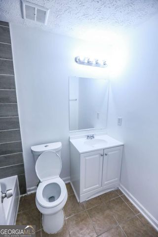 1967 Singer Way, Lithonia, GA 30058