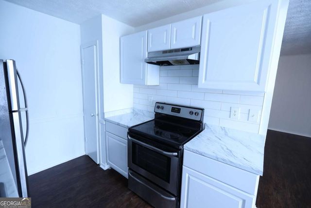 1967 Singer Way, Lithonia, GA 30058