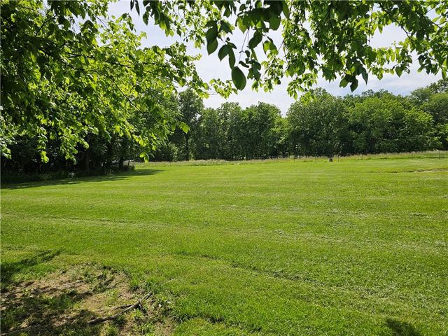 510 SW 801st Road, Holden, MO 64040
