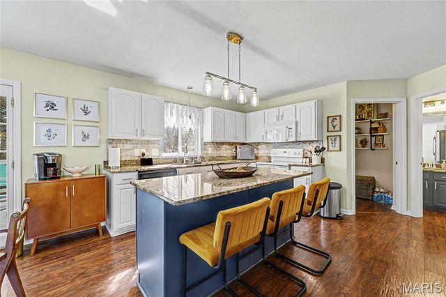 1816 Belmont Court, Festus, MO 63028