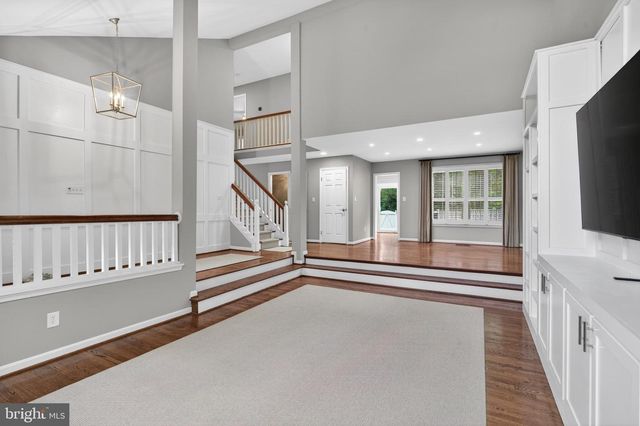 6 NEARFIELD RD, Lutherville Timonium, MD 21093