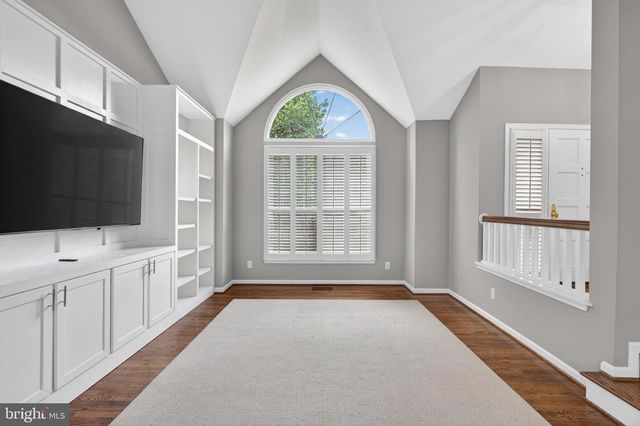 6 NEARFIELD RD, Lutherville Timonium, MD 21093