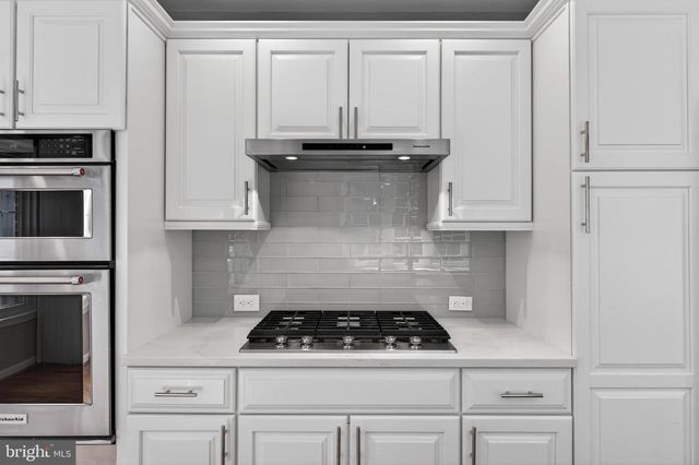6 NEARFIELD RD, Lutherville Timonium, MD 21093