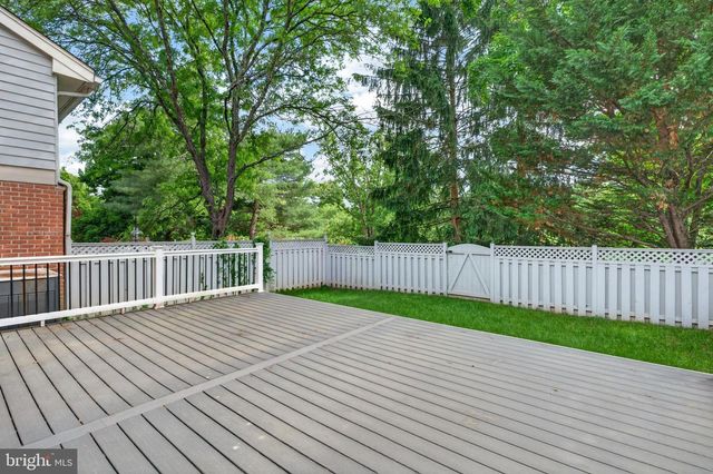 6 NEARFIELD RD, Lutherville Timonium, MD 21093