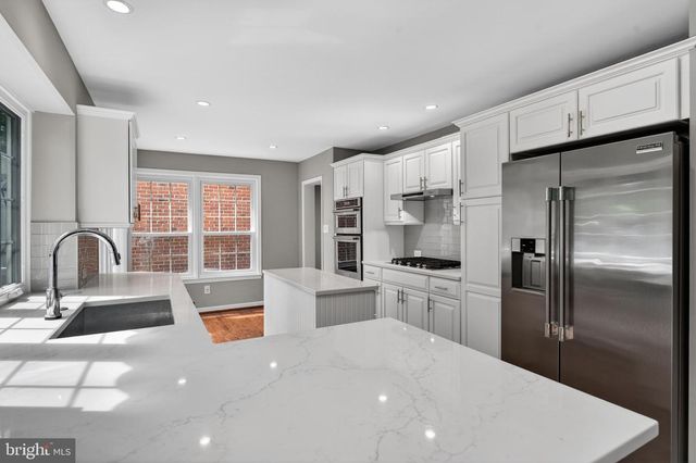 6 NEARFIELD RD, Lutherville Timonium, MD 21093