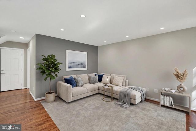 6 NEARFIELD RD, Lutherville Timonium, MD 21093