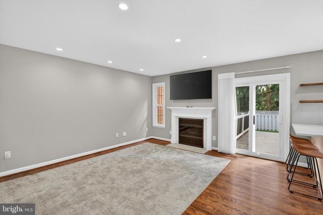 6 NEARFIELD RD, Lutherville Timonium, MD 21093