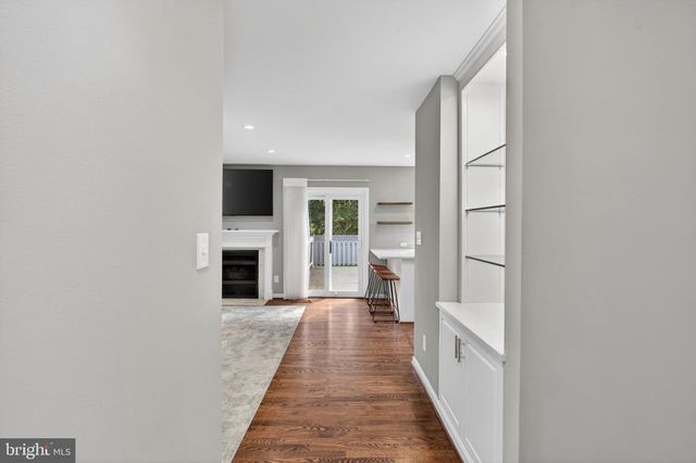 6 NEARFIELD RD, Lutherville Timonium, MD 21093