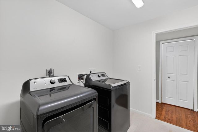 6 NEARFIELD RD, Lutherville Timonium, MD 21093
