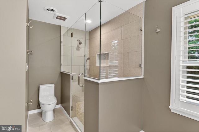 6 NEARFIELD RD, Lutherville Timonium, MD 21093