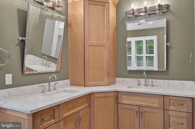 6 NEARFIELD RD, Lutherville Timonium, MD 21093