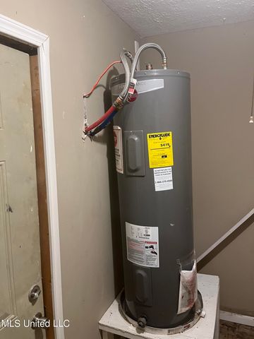 215 Vandergriff Street, Jackson, MS 39209