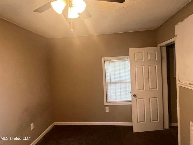 215 Vandergriff Street, Jackson, MS 39209