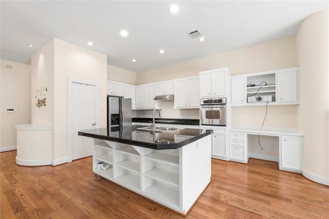 9814 Riddlelink, Houston, TX 77025