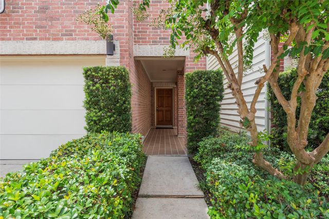 9814 Riddlelink, Houston, TX 77025