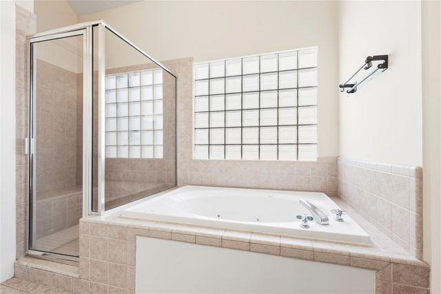 9814 Riddlelink, Houston, TX 77025