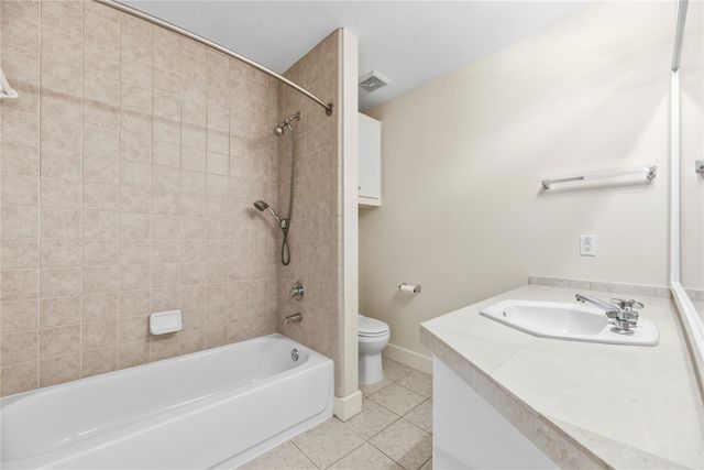 9814 Riddlelink, Houston, TX 77025