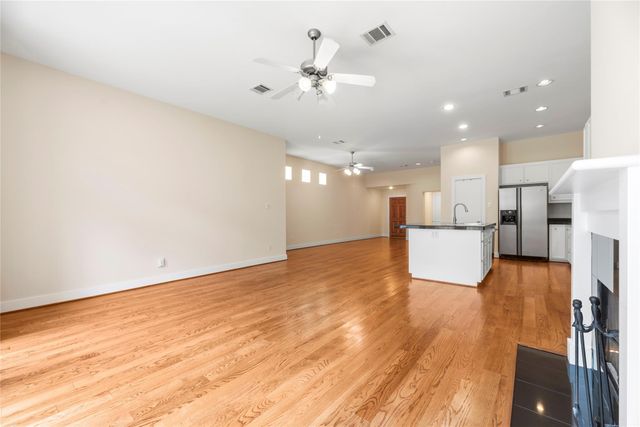 9814 Riddlelink, Houston, TX 77025