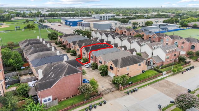 9814 Riddlelink, Houston, TX 77025
