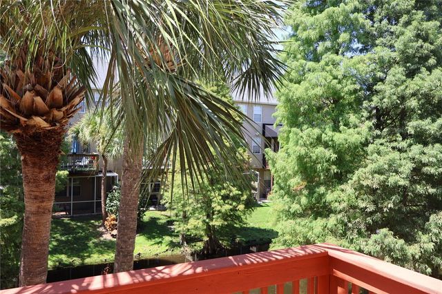 3019 POINTEVIEW DRIVE, Tampa, FL 33611
