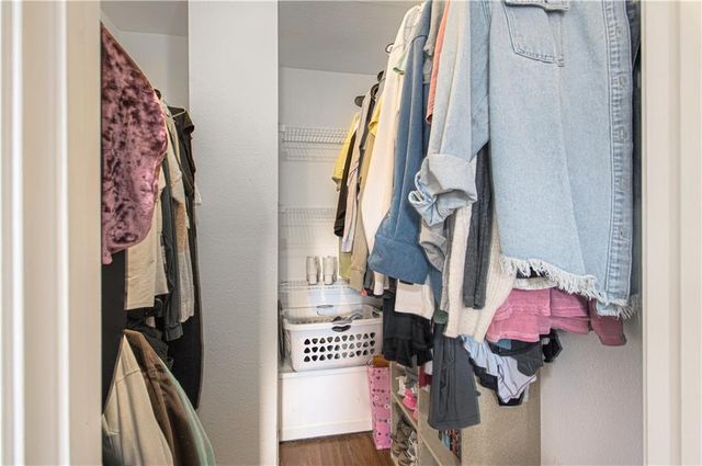 1108 S Prairie Street, Liberty, MO 64068