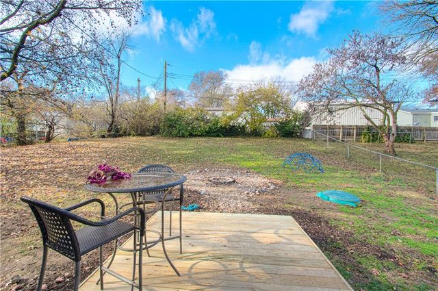 1108 S Prairie Street, Liberty, MO 64068