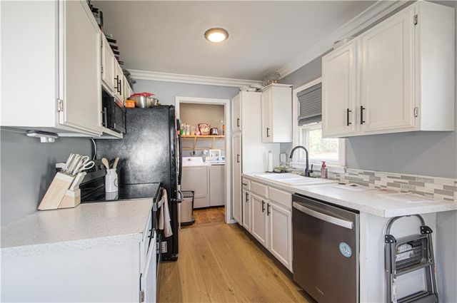 1108 S Prairie Street, Liberty, MO 64068