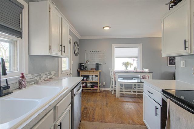 1108 S Prairie Street, Liberty, MO 64068