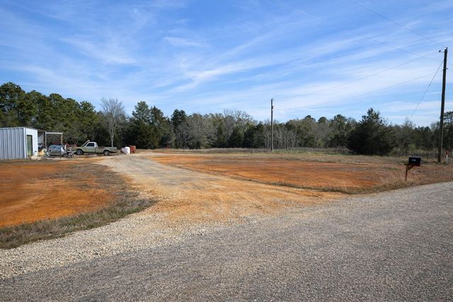 8133 N Cr 100, Leona, TX 75850