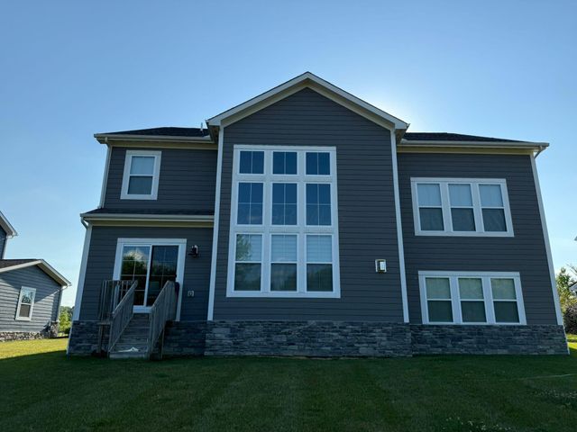 10692 Pearl Creek Drive, Plain City, OH 43064