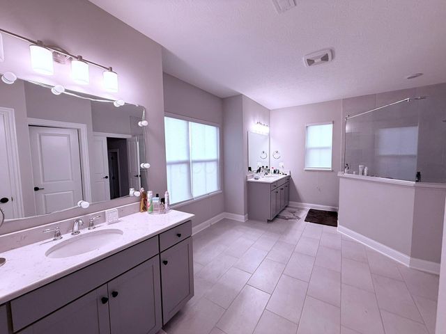 10692 Pearl Creek Drive, Plain City, OH 43064