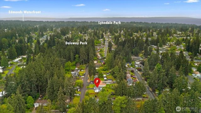 6017 190th Street SW, Lynnwood, WA 98036
