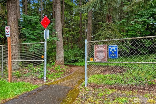 6017 190th Street SW, Lynnwood, WA 98036