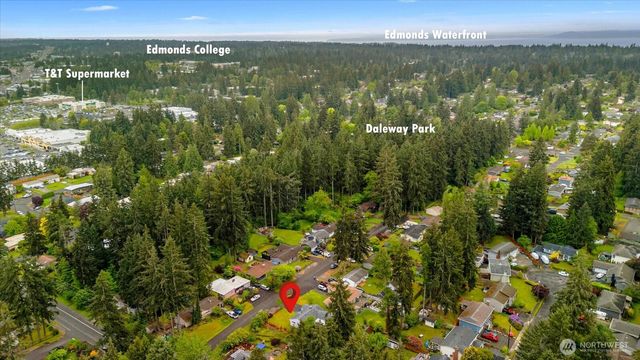 6017 190th Street SW, Lynnwood, WA 98036