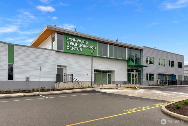 6017 190th Street SW, Lynnwood, WA 98036