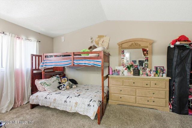 1136 ROMAINE Circle E, Jacksonville, FL 32225