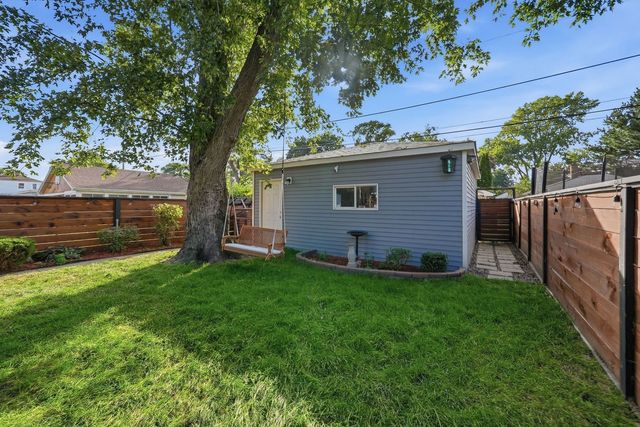 4220 Home Avenue, Stickney, IL 60402