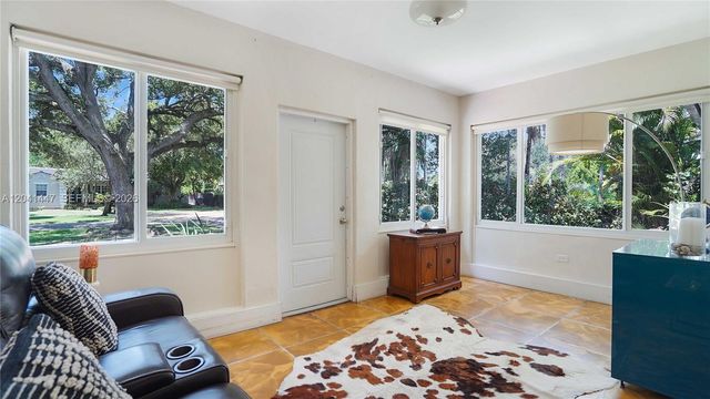 101 NE 110th St, Miami Shores, FL 33161