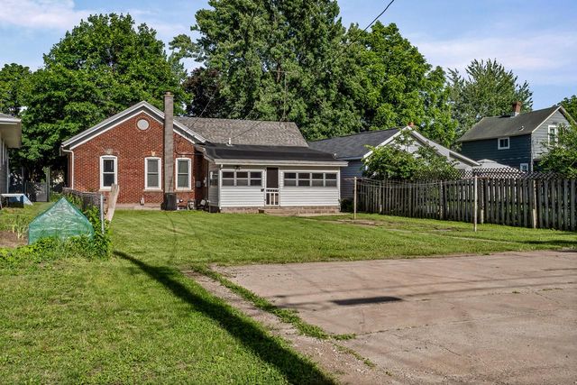 1112 11th STREET S, La Crosse, WI 54601